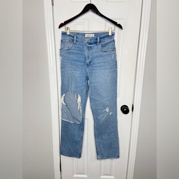 Abercrombie & Fitch Denim - Abercrombie & Fitch The 90s Straight Ultra High Rise Jeans Size 2/26 Petite